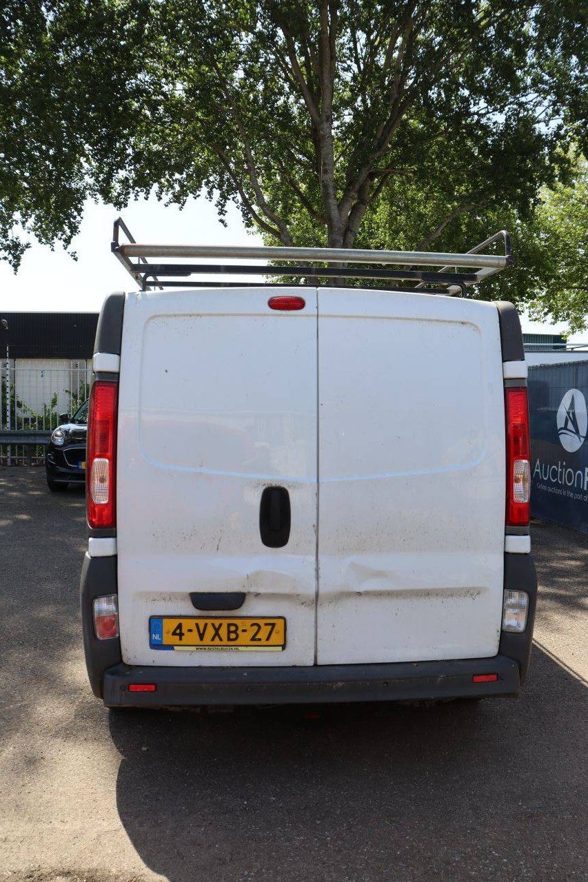 Opel VIVARO Diesel Transporter 2012