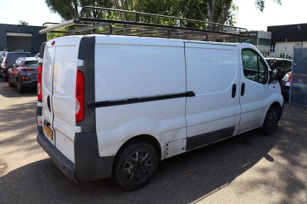 Opel VIVARO Diesel Transporter 2012