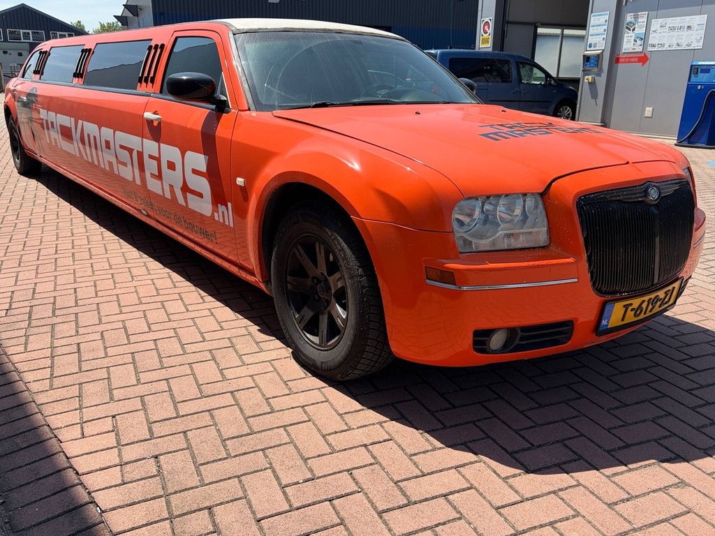 Chrysler 300 Touring Limousine, Benzin, Baujahr 2004
