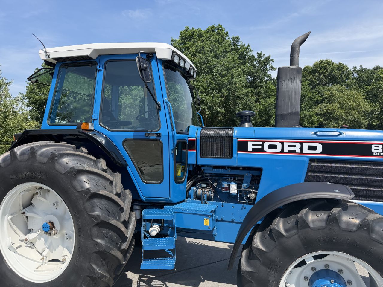 Nette Ford 8830 powershift 40kmh