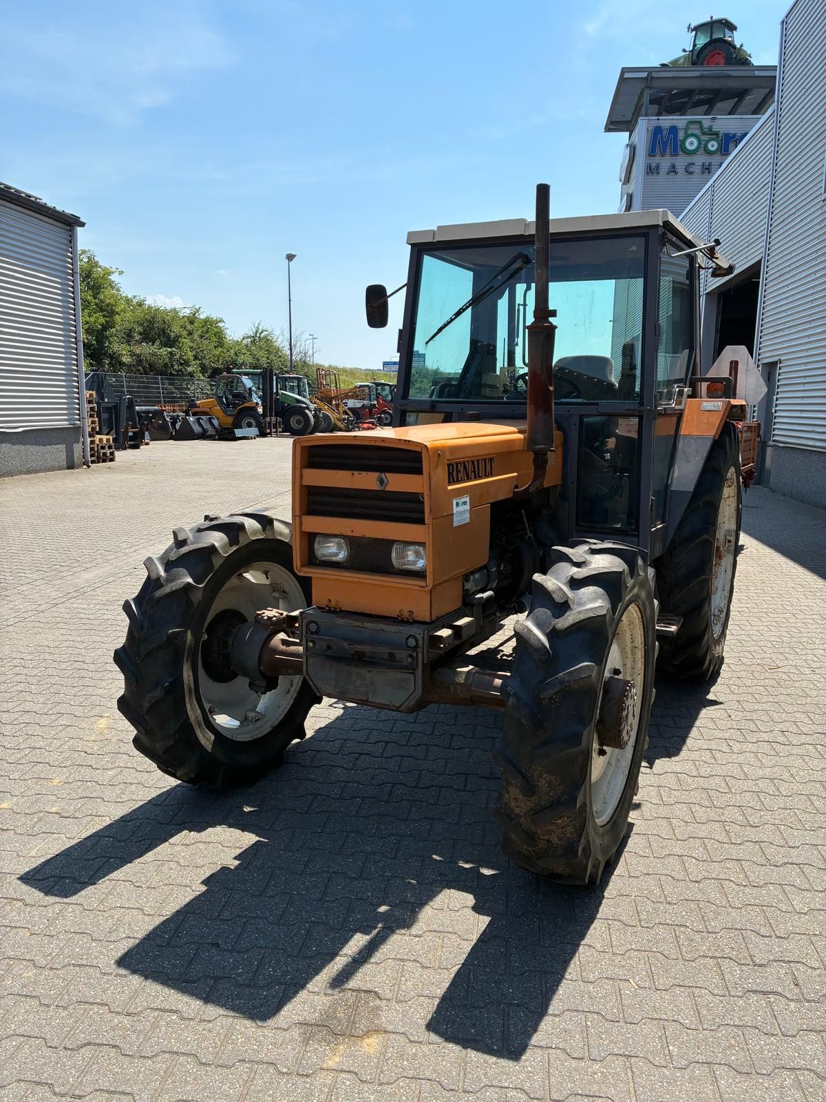 Renault 75-14 LS tractor