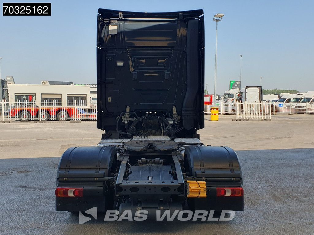 Mercedes Actros 1848 4X2 GigaSpace Mega Retarder 2xTanks ACC