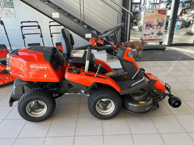 Husqvarna Aufsitzrasenmäher Rider R 216T AWD mit 103 cm Mähdeck & Allrad |