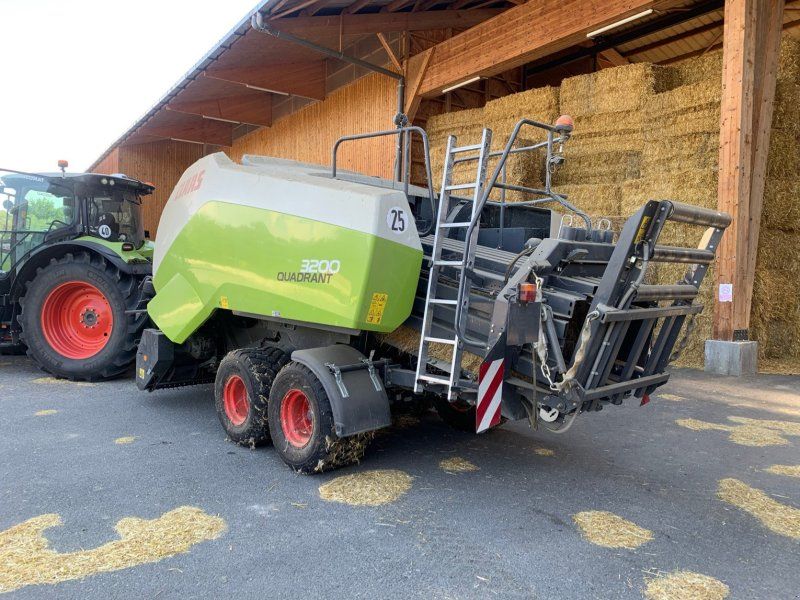 Claas QUADRANT 3200F