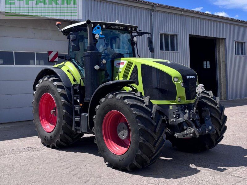 Claas AXION 960