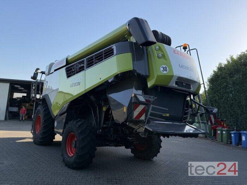 Claas Lexion 5400 mit Varioschneidwerk