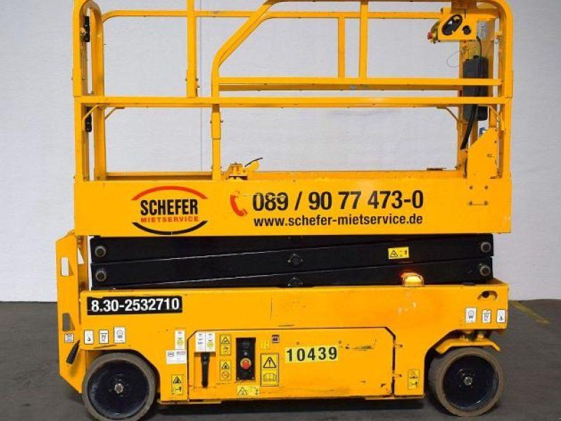 JCB 8.30