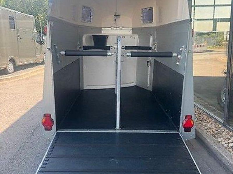 Humbaur XANTHOS AERO Spirit PLUS Pferde Alu 2t. 1.Hd
