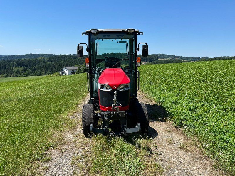 Massey Ferguson 1735 M HST