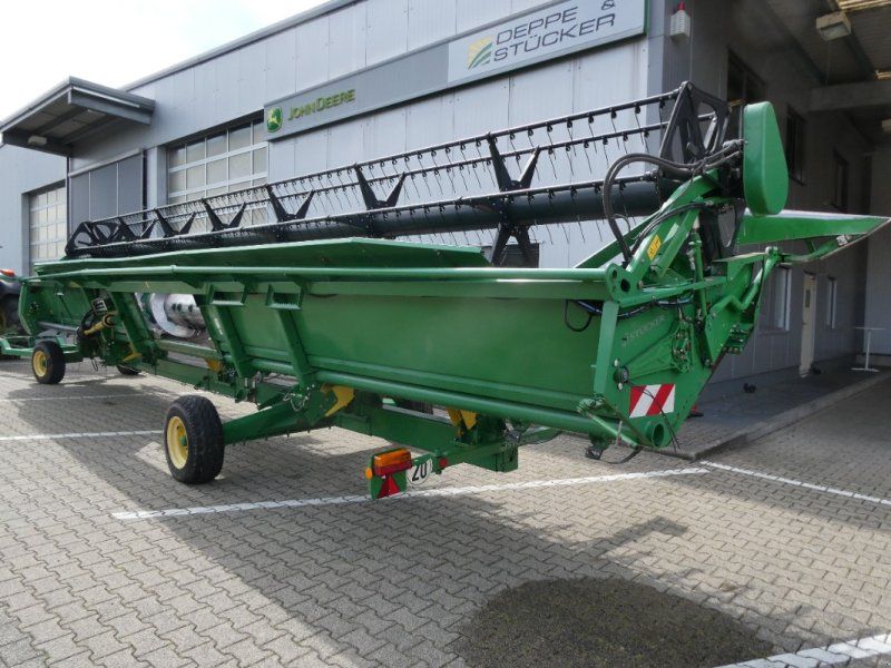 John Deere 635R