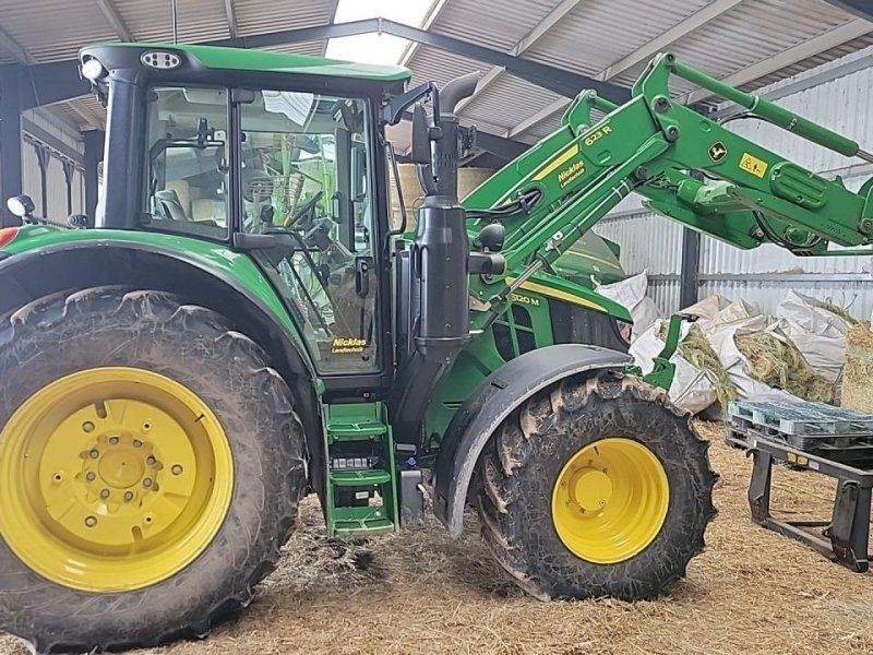 John Deere 6120M