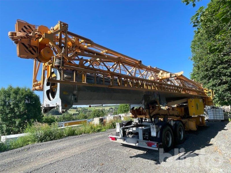 Potain HDT80 mit Fahrgestell S215M