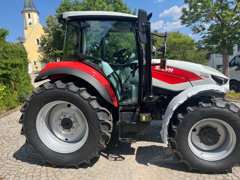 Steyr 4100 Plus