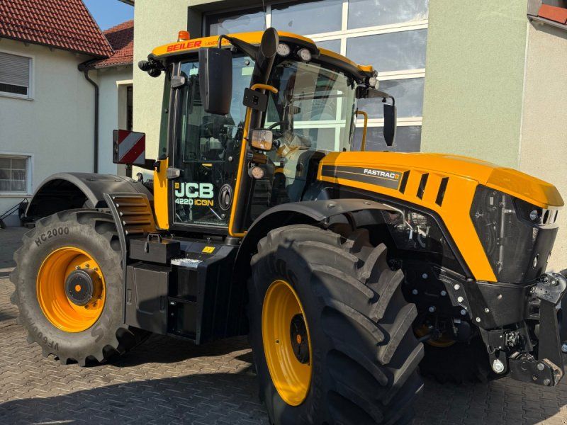 JCB Fastrac 4220 iCon