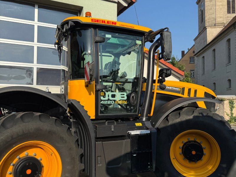 JCB Fastrac 4220 iCon
