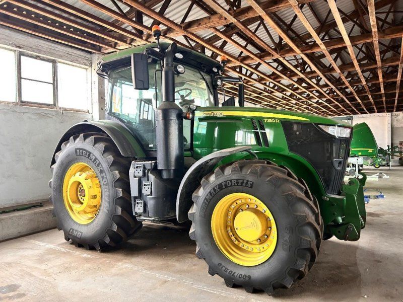 John Deere 7250 R