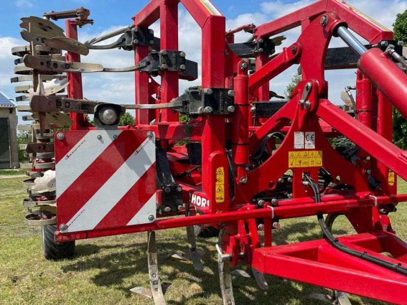 Horsch Terrano 4 FX + Fahrwerk Anbau