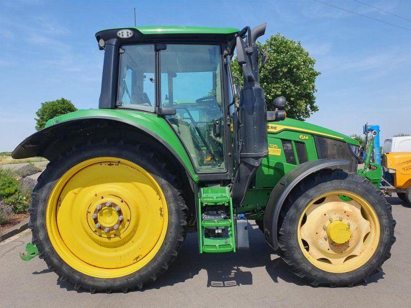 John Deere 6M 125