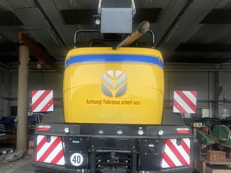New Holland FR 550