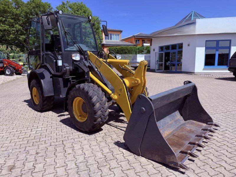 Komatsu WA 80 M