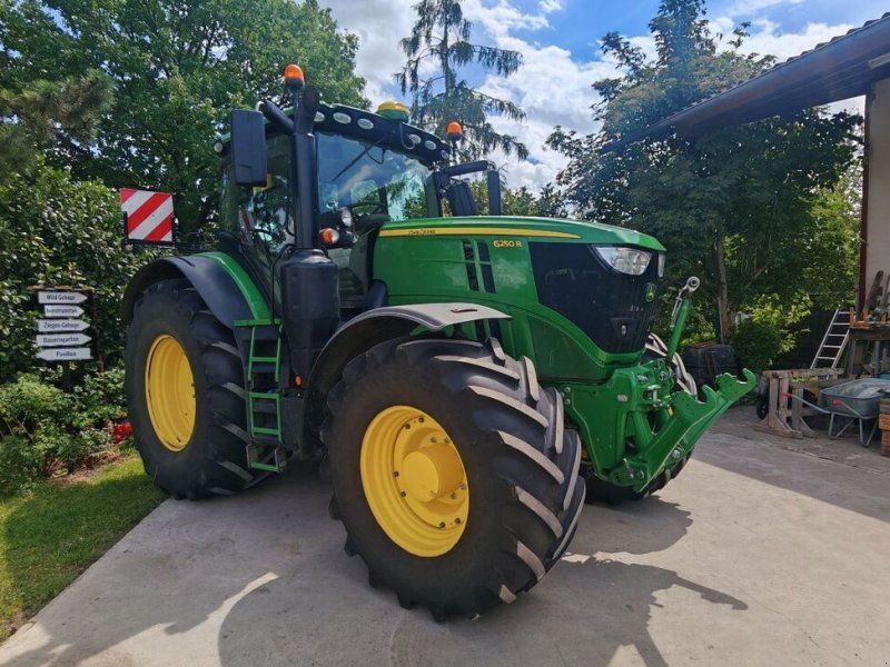 John Deere 6250R