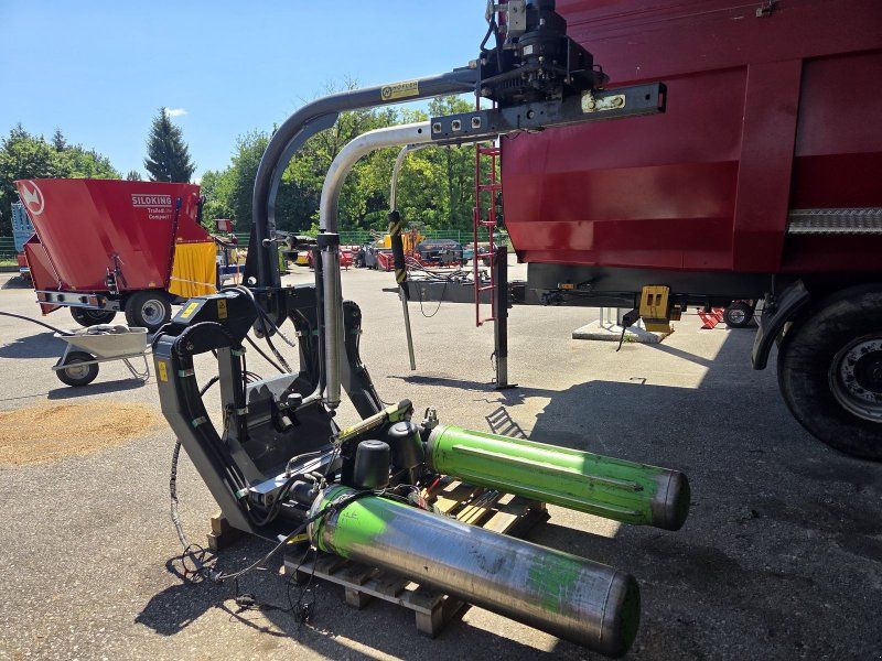 Kverneland Ballenwickelmaschine