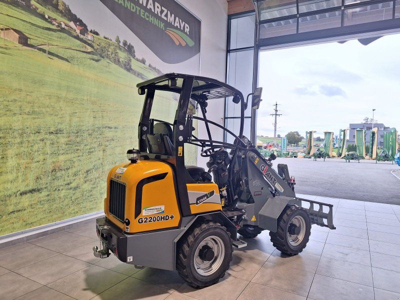 Giant G2200 HD+