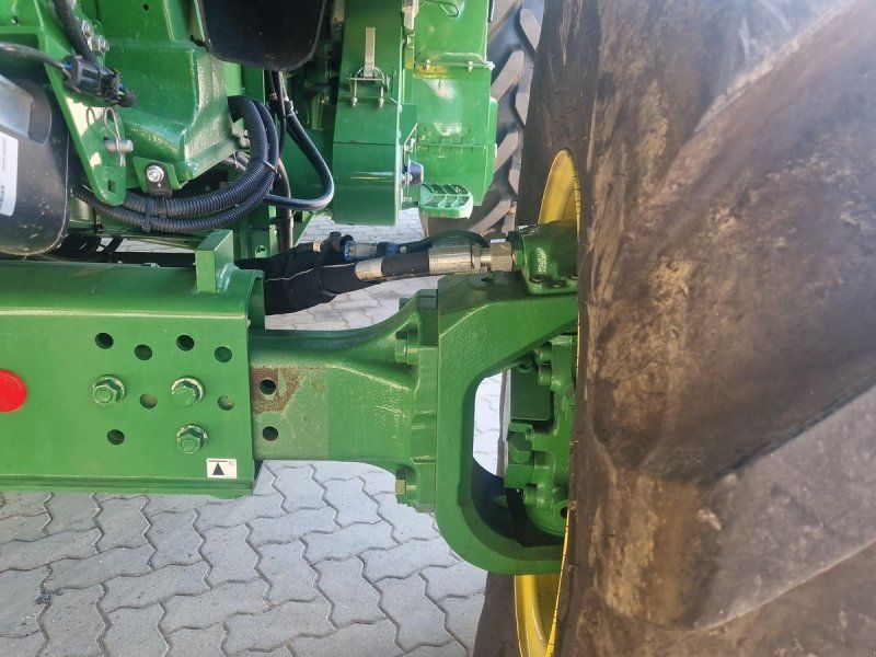 John Deere S770