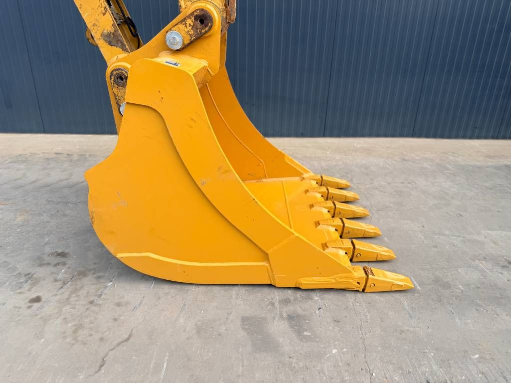 CAT 329E LN