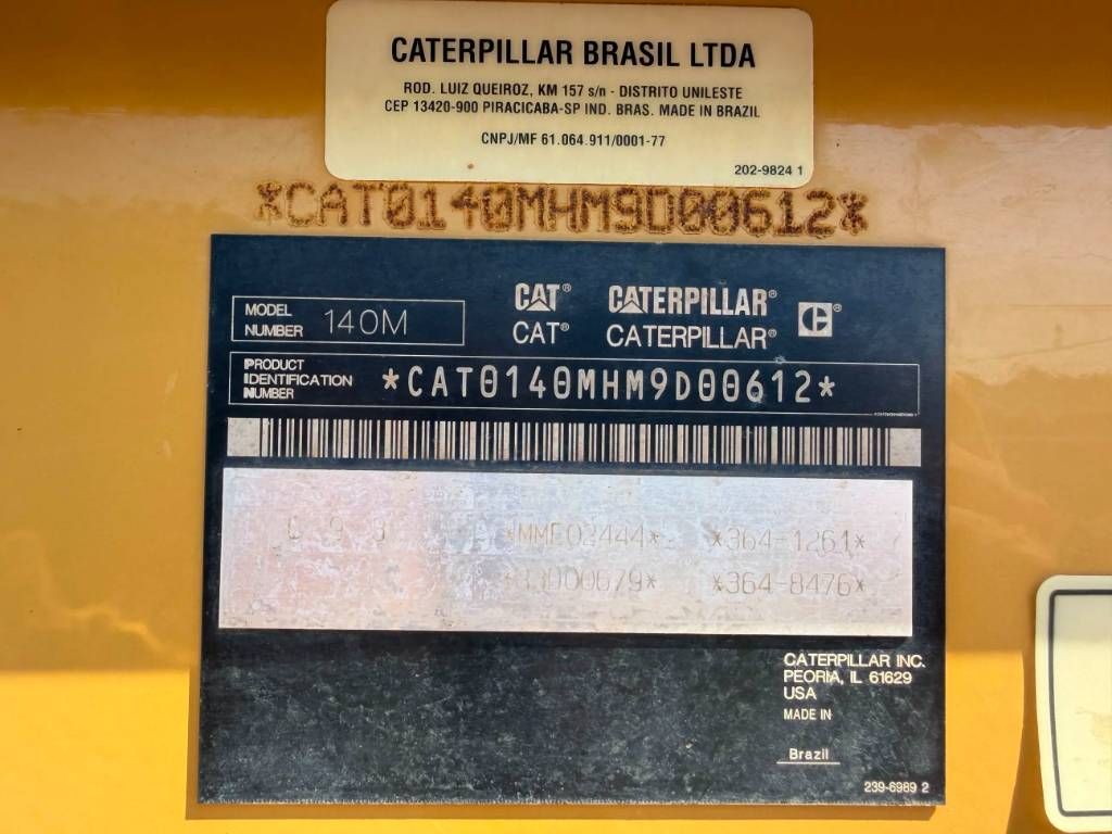 CAT 140M2