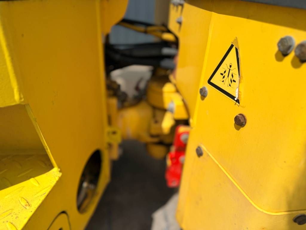 Bomag BW100 AC-4