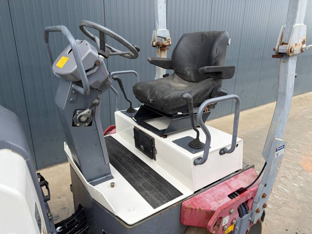 Dynapac CC1300
