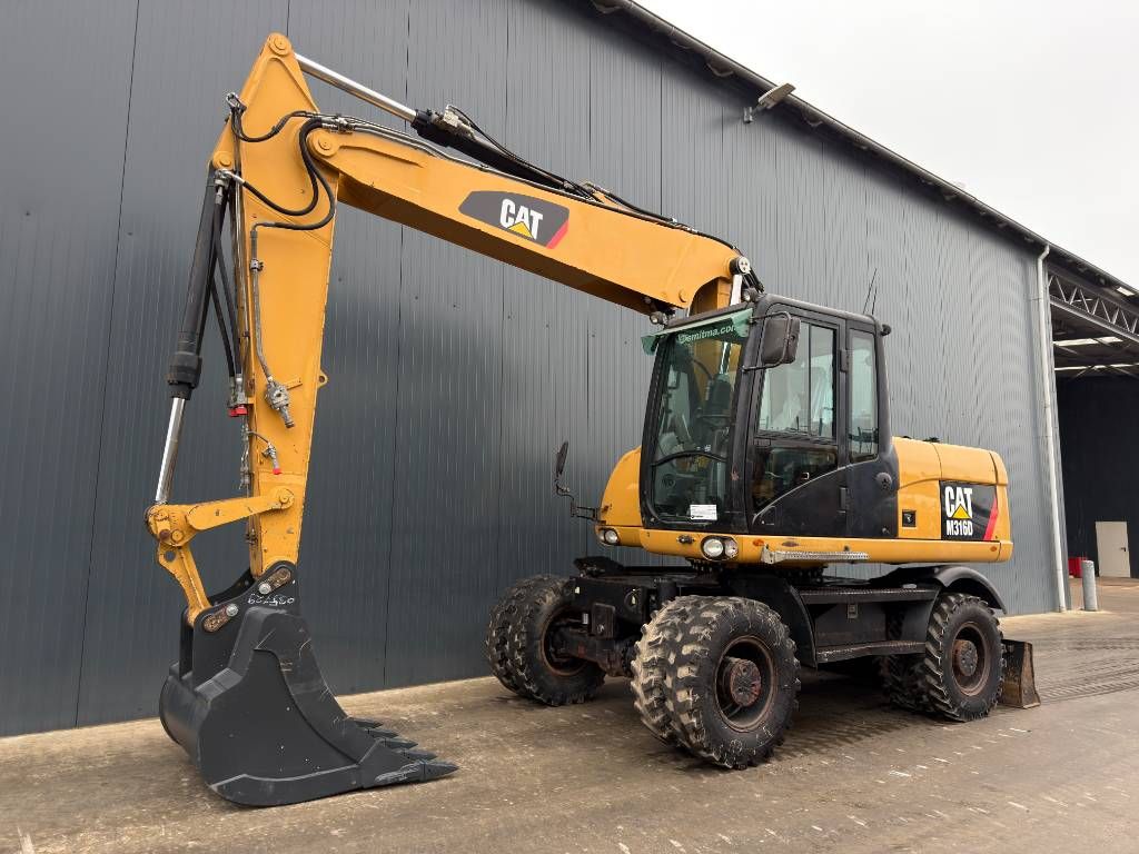 CAT M316D