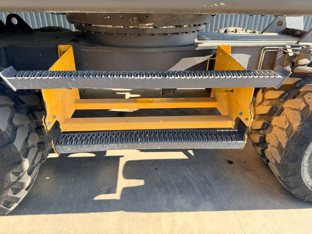 Volvo EW180D