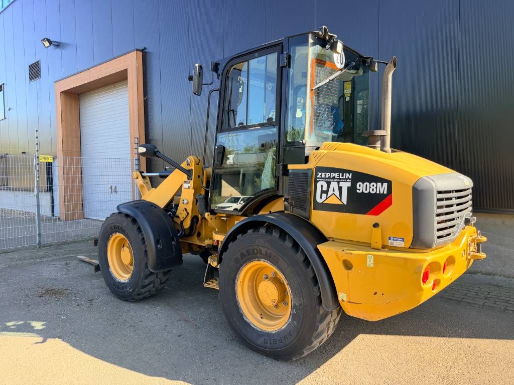 CAT 908M | NEW TYRES