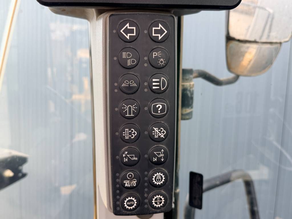 CAT 950M