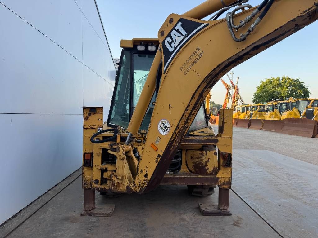 CAT 432D - Telescopic Boom / Hammer Lines