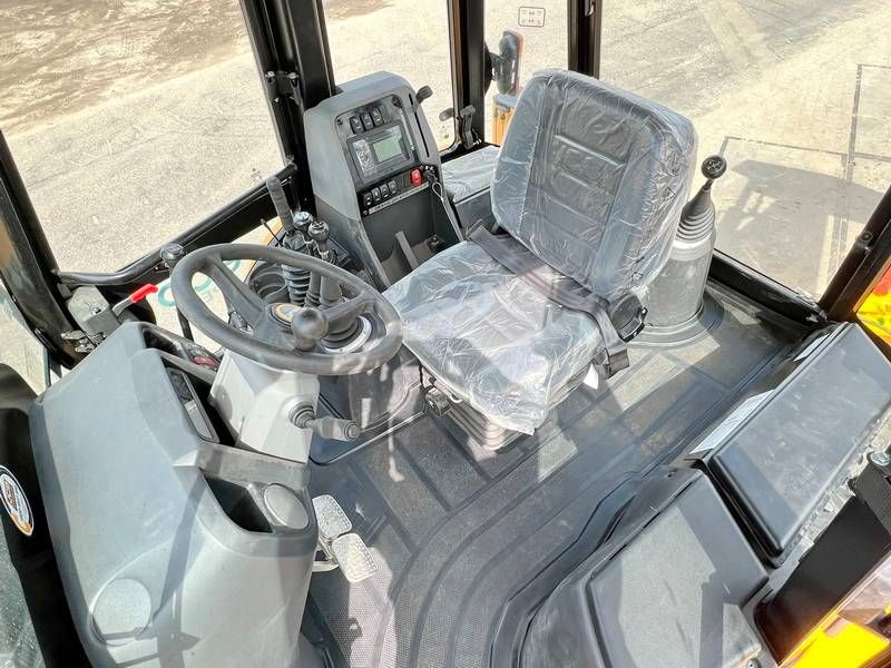 JCB 3DX / 3CX Plus 4WD - 4/1 Bucket / Hammer Lines