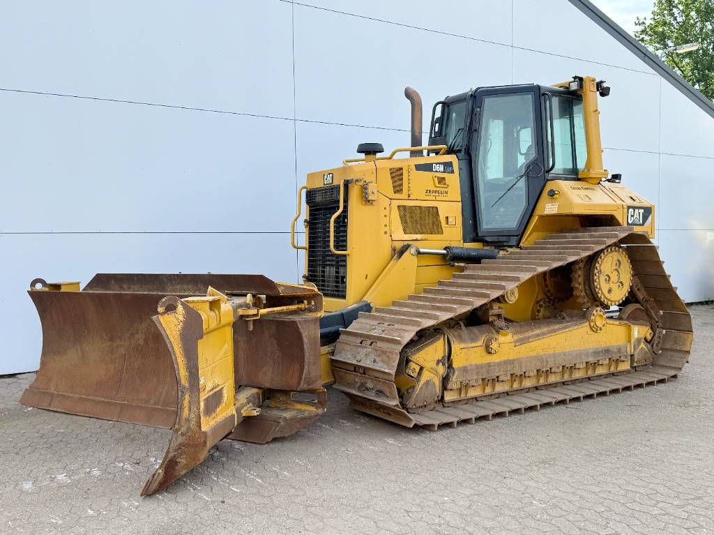 CAT D6N LGP - German Machine / Folding Blade