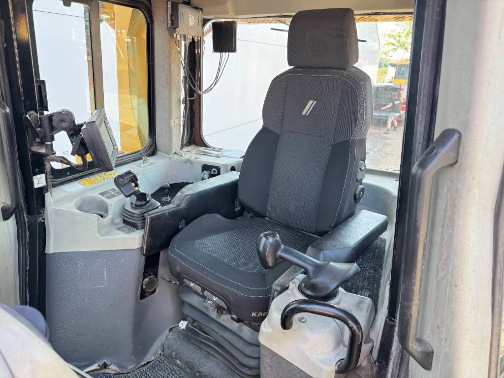 CAT D6T LGP - TRIMBLE GPS SYSTEM / Auto Greasing
