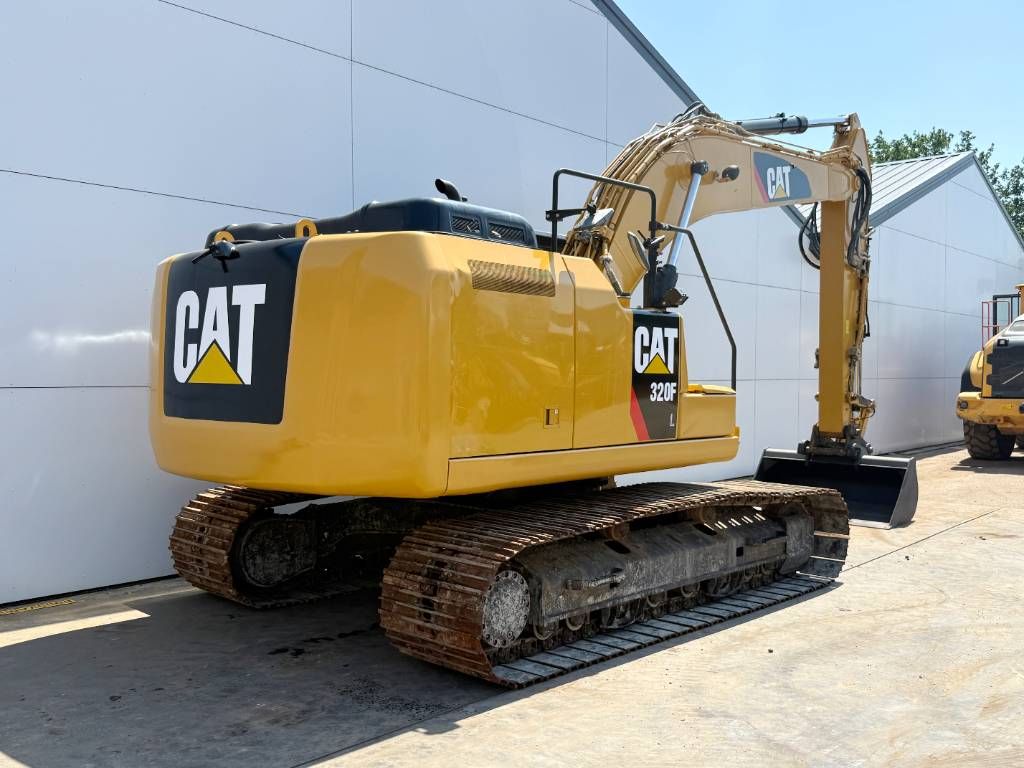 CAT 320FL - New Bucket / Hammer Lines / Camera
