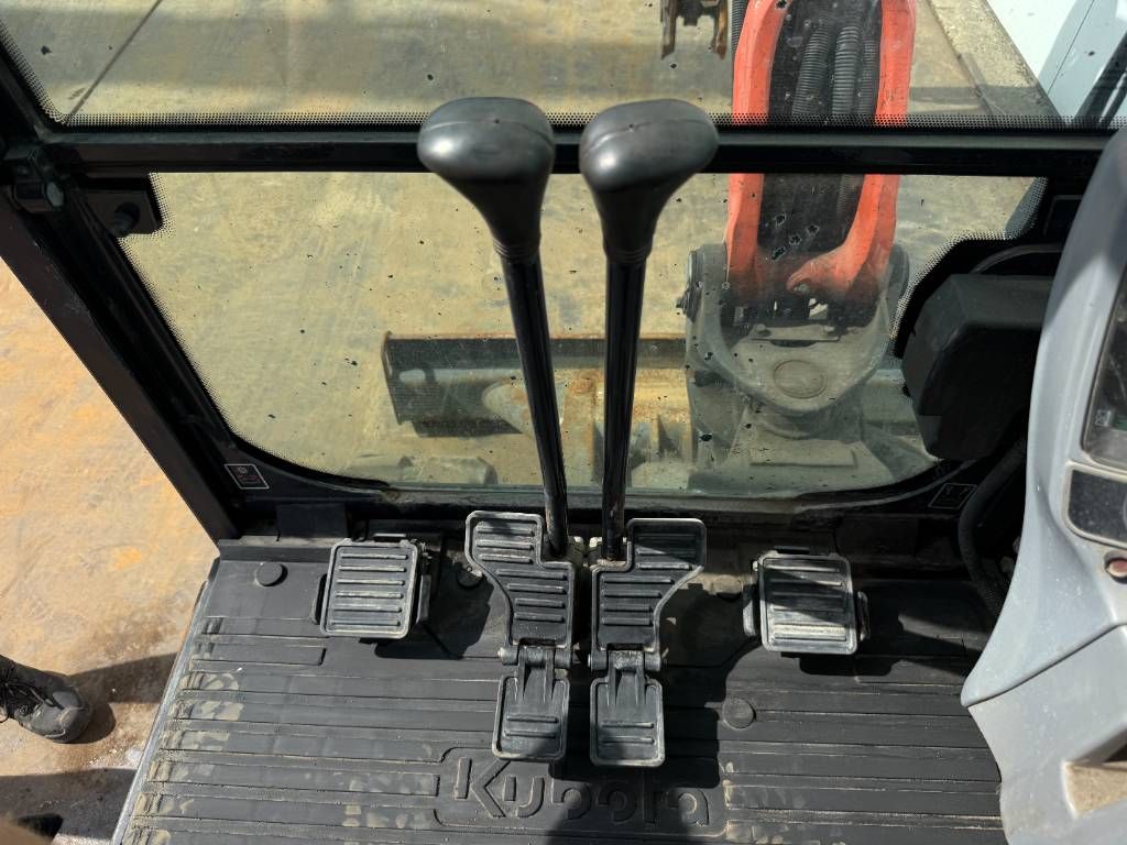 Kubota KX027-4 - Hammer Lines / Quick Coupler