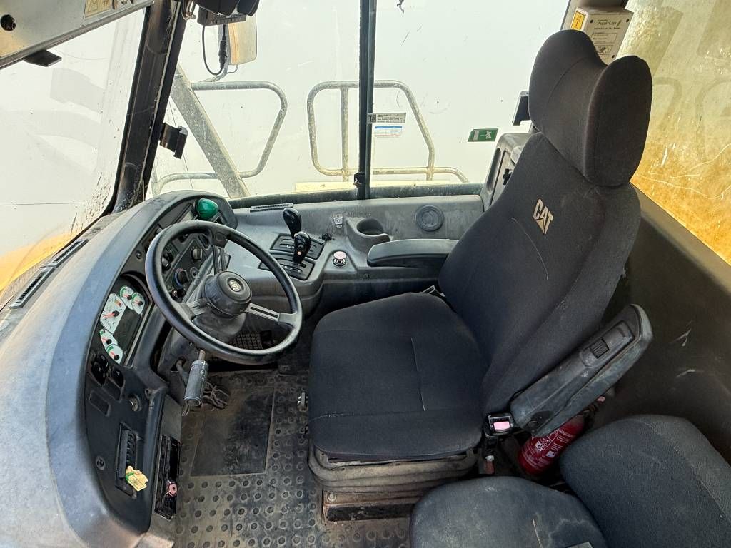 CAT 725 - Automatic Greasing / Airco