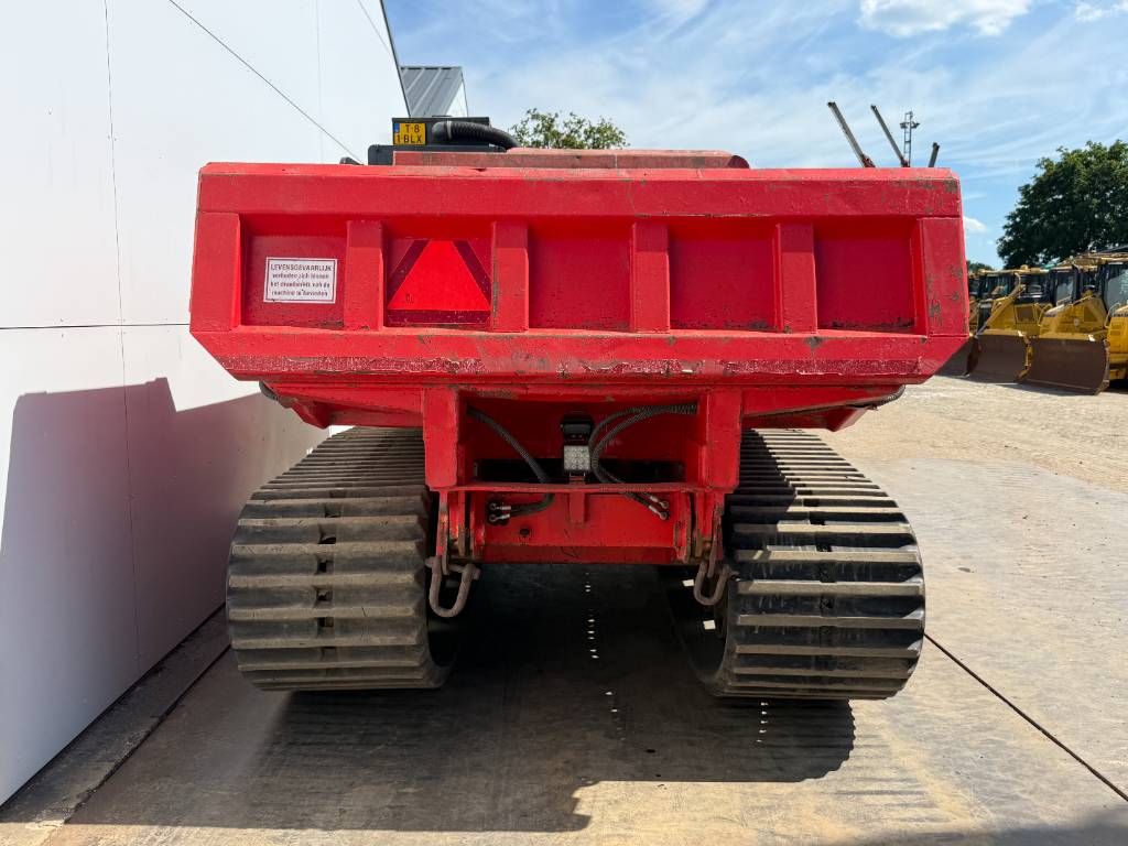 Mitsubishi LD700 - Dutch Machine / Pressurised Cabin