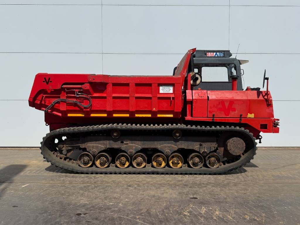 Mitsubishi LD700 - Dutch Machine / Pressurised Cabin