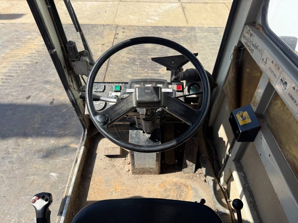 Mitsubishi LD700 - Dutch Machine / Pressurised Cabin