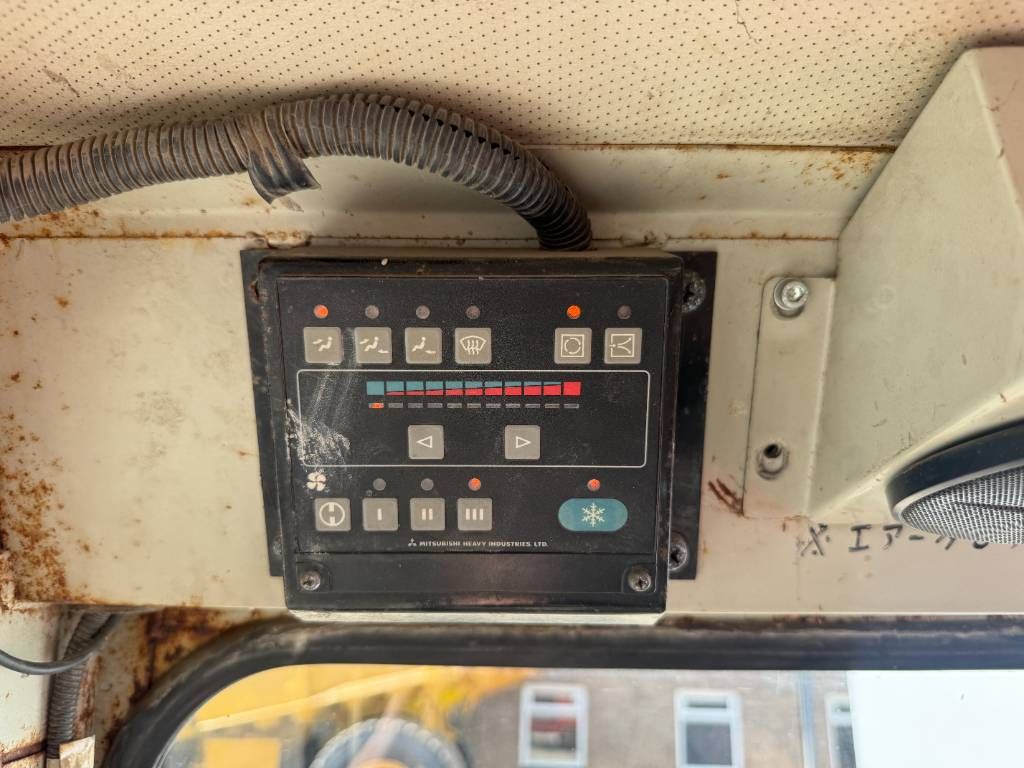 Mitsubishi LD700 - Dutch Machine / Pressurised Cabin