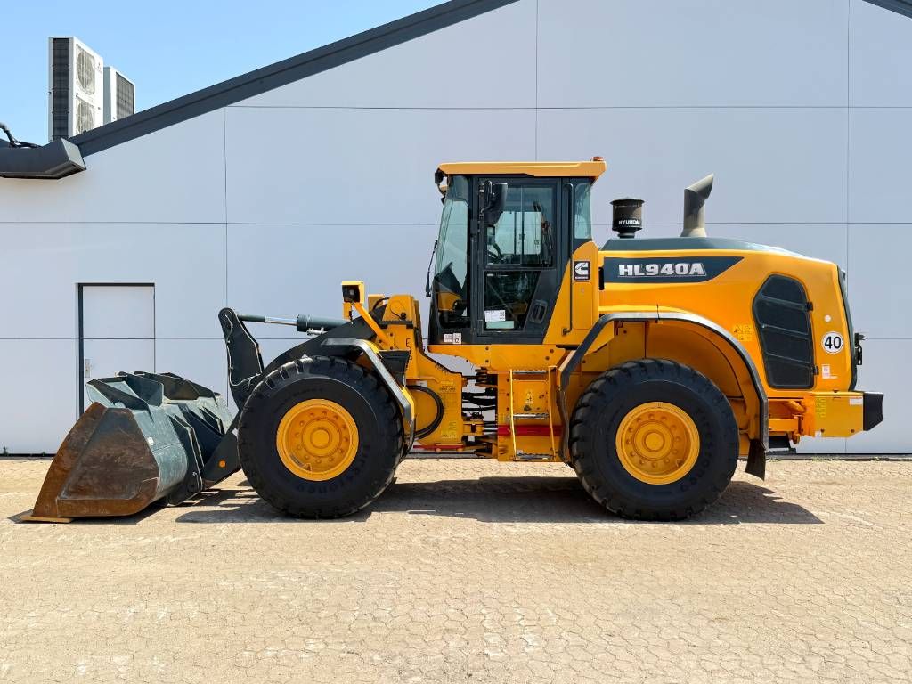 Hyundai HL940A - Weight System / Automatic Greasing