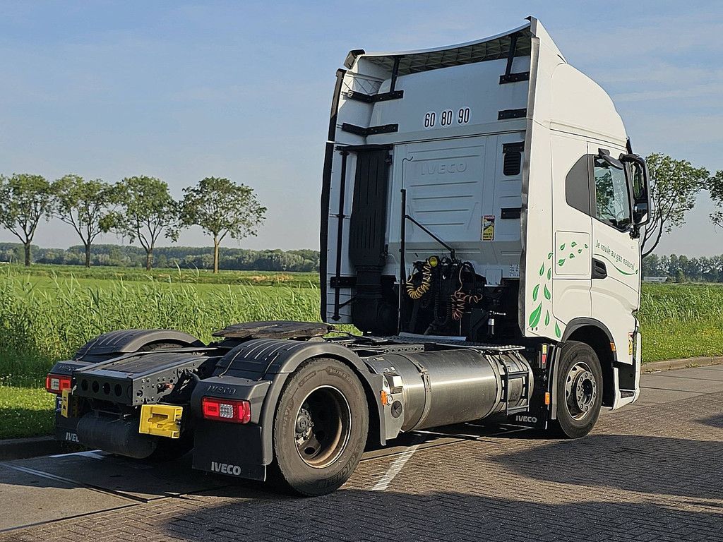 IVECO S-WAY AS440S46 lng