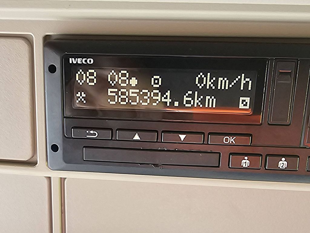 IVECO S-WAY AS440S46 lng